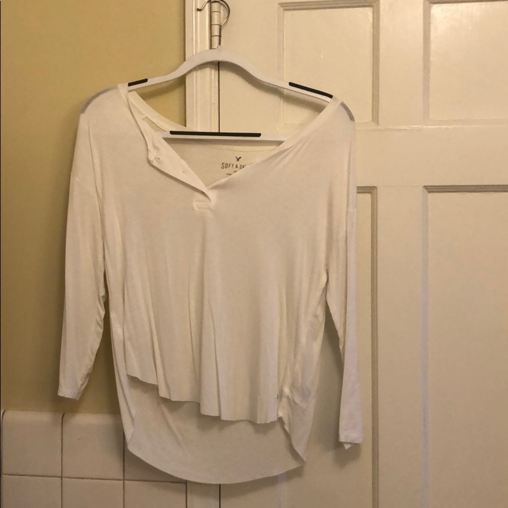 American eagle white long sleeve shirt